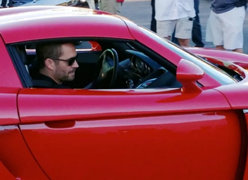 Hasta ahora el departamento de policía del condado de Los Ángeles no ha encontrado indicios de alguna falla en el Porsche Carrera.