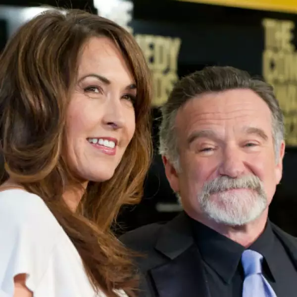 Susan Schneider fue la última pareja del actor. Ambos se casaron en 2011.