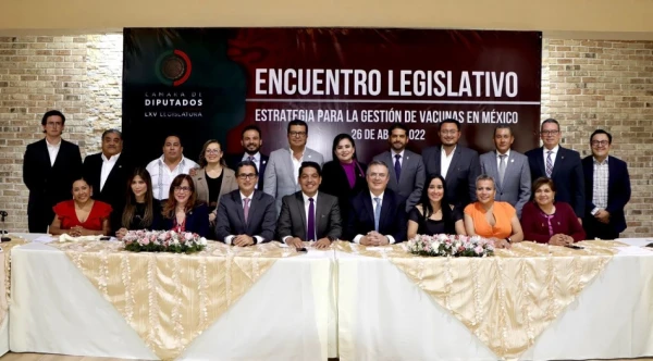 Encuentro de Ebrard con legisladores de Morena.
