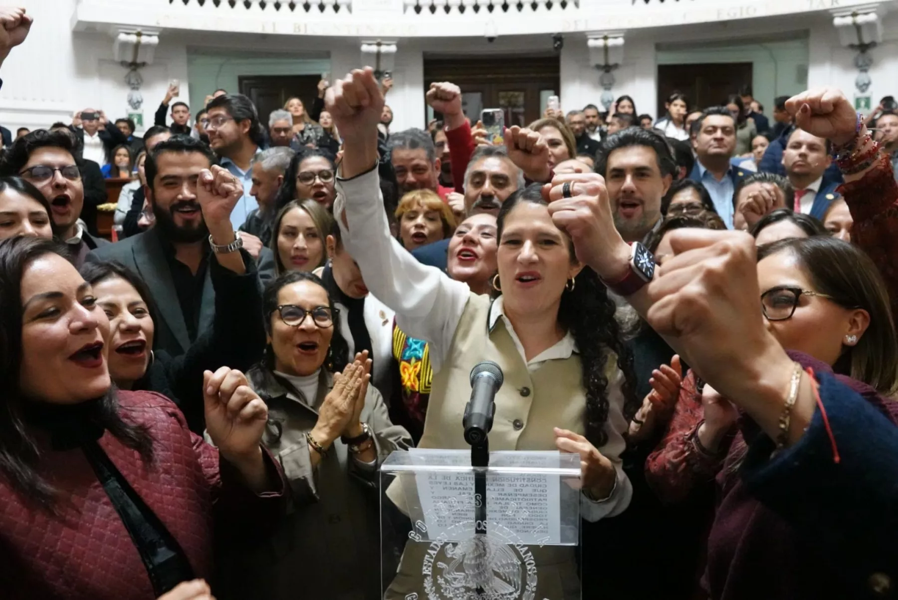 Toma protesta Bertha María Alcalde Luján -1