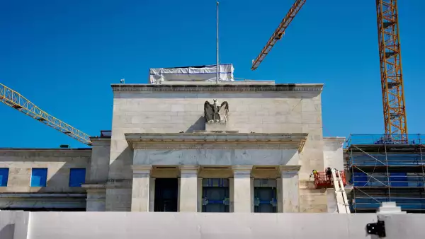La Fed se divide entre críticas del Tesoro y respaldo de bancos centrales