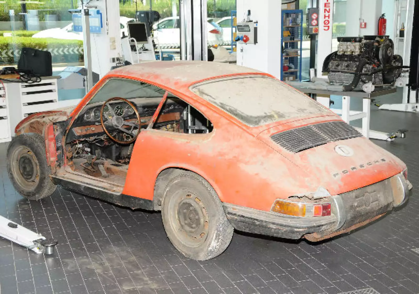 Porsche 911 restaurado 2