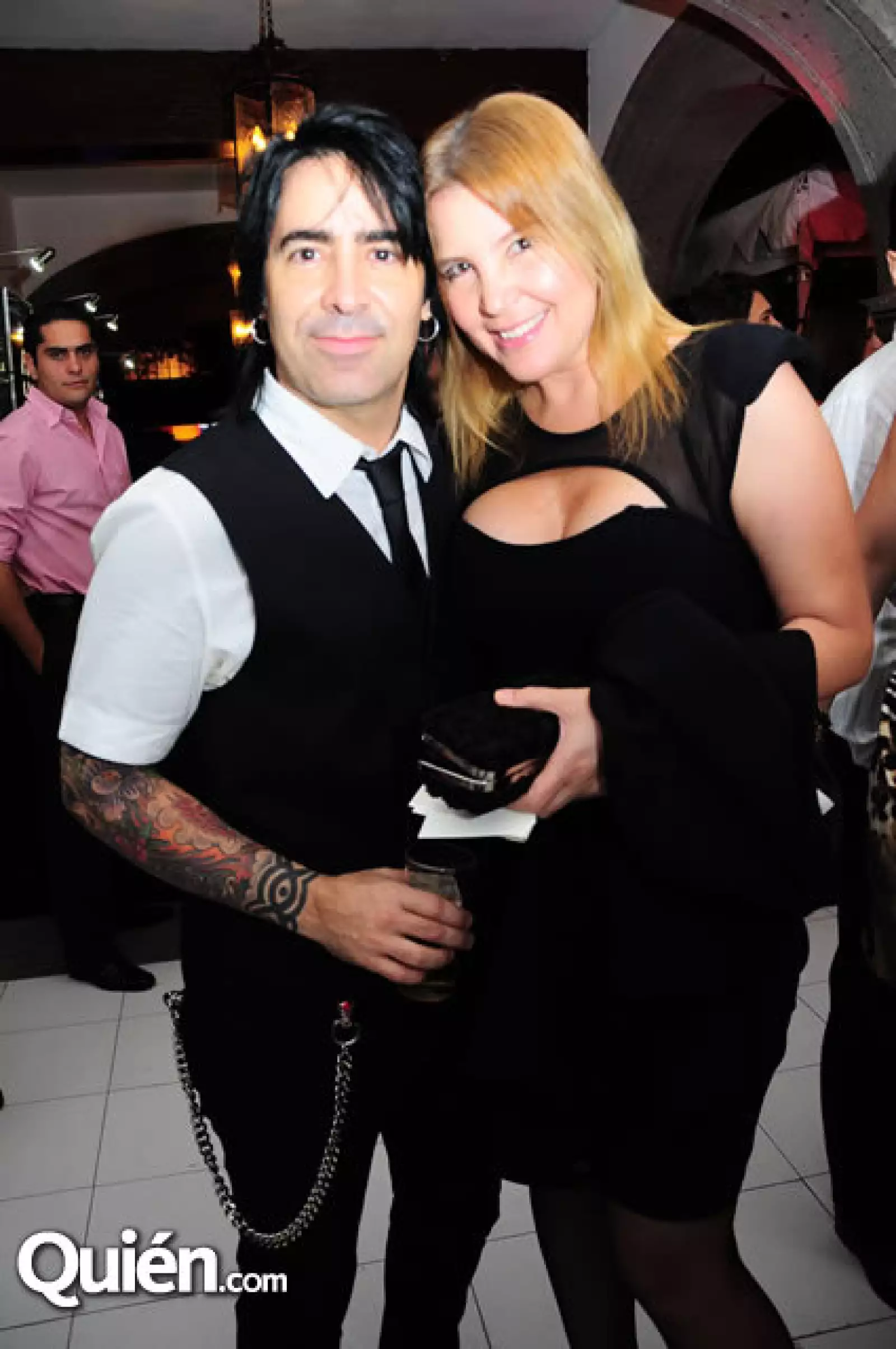 Alex González y Adriana Amutio