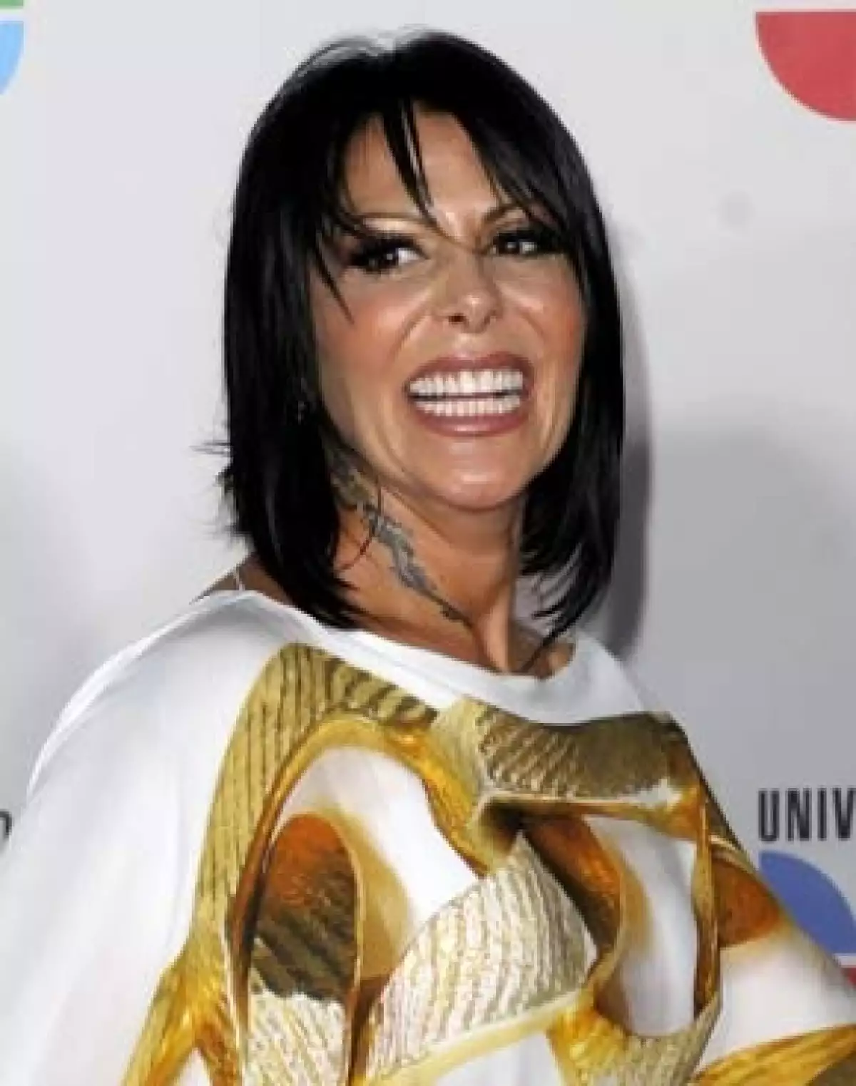 La actriz y cantante mexicana afirmó que buscará la aplicación de la justicia contra las personas responsables del tratamiento estético al que se sometió y que le causaron graves problemas de salud.