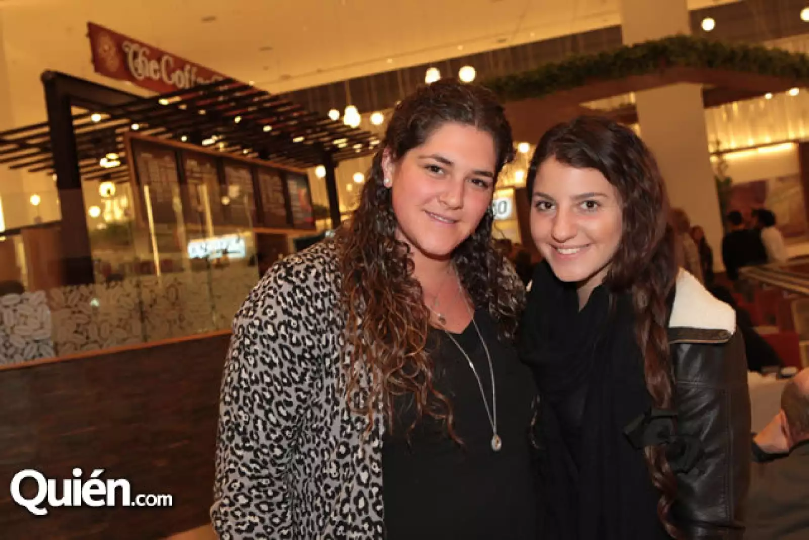 Janisse Wertnan,Daniela Serur