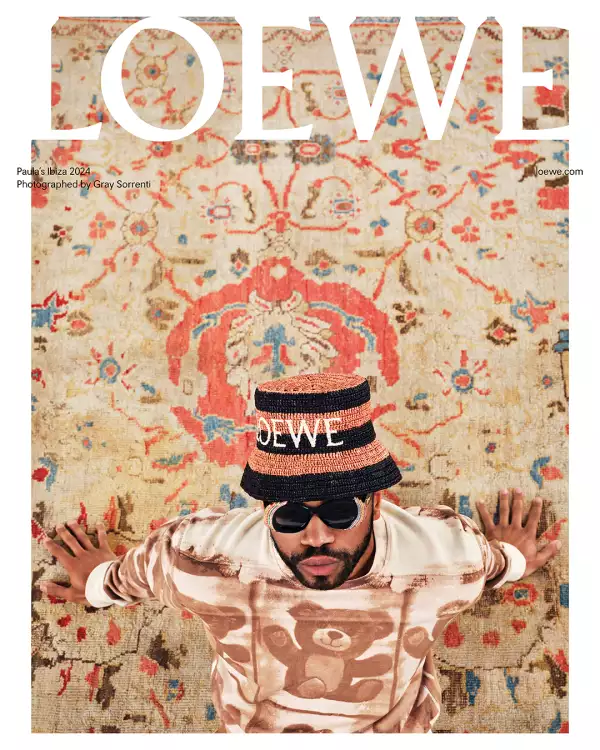 Young Miko en la nueva campaña de Loewe Paula's Ibiza