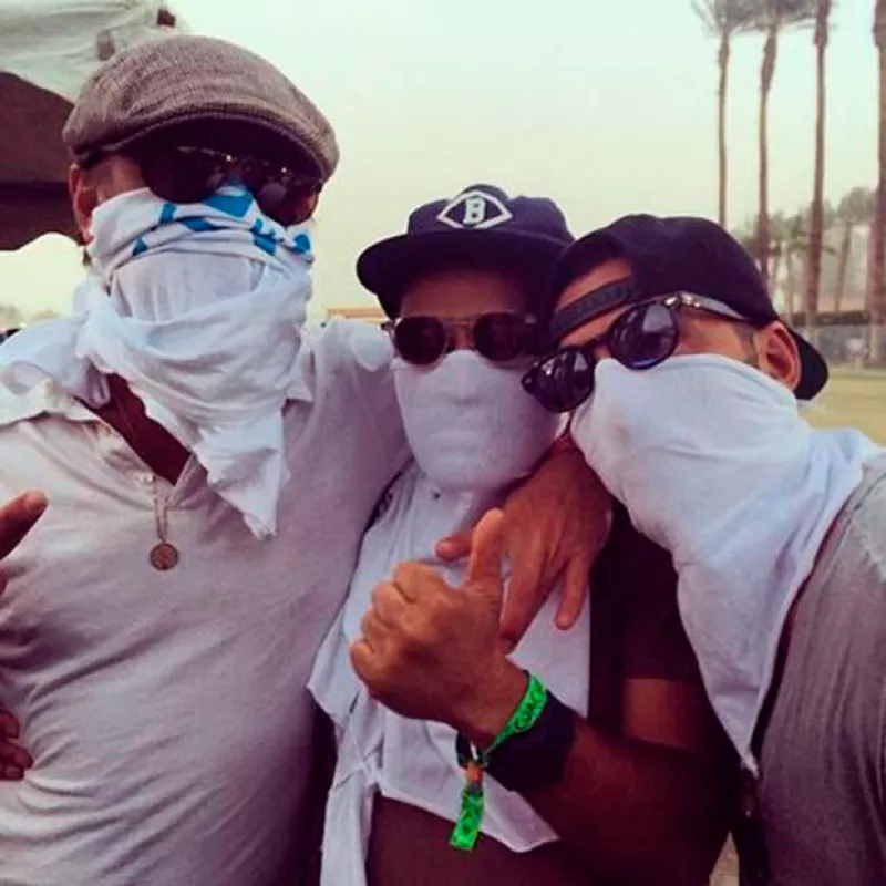 Una mujer que se encontraba en el festival grabó el momento en el que la estrella de cine bailaba al ritmo de MGMT.