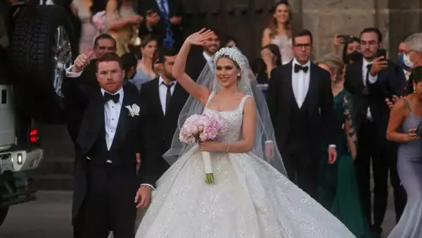 Saúl 'El Canelo' Álvarez y Fernanda Gómez