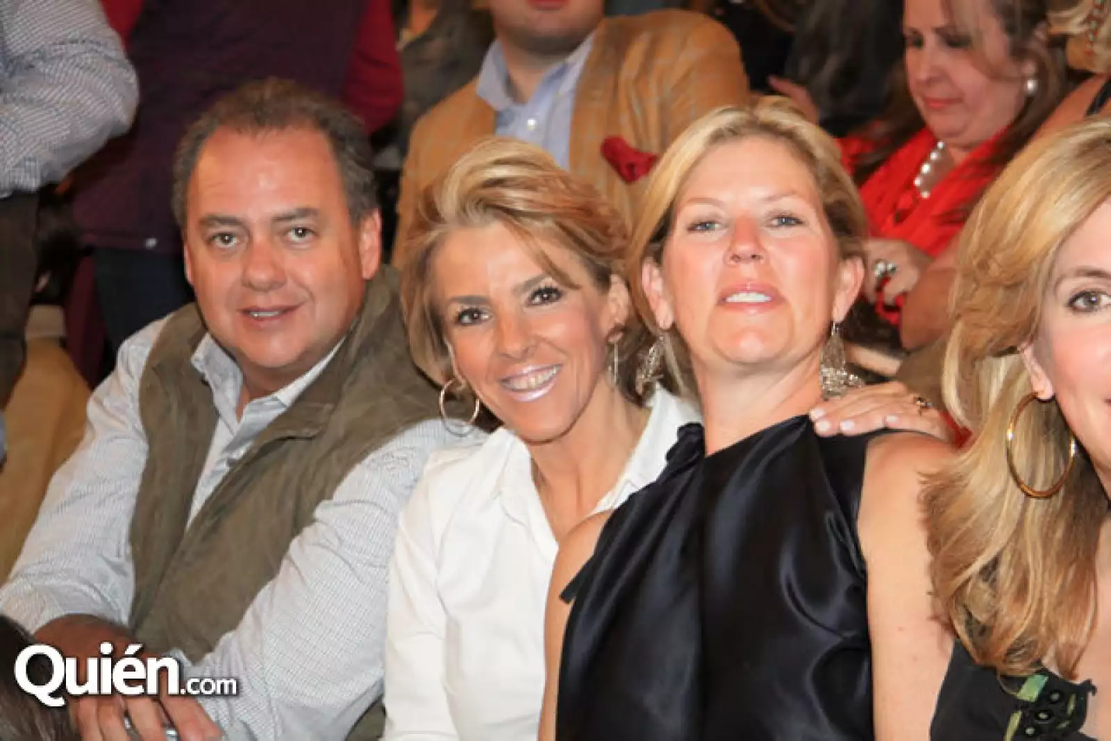 Ricardo Perusquía,Mary Tere B. Perusquía,Paige Johnson