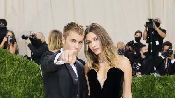 The 2021 Met Gala Celebrating In America: A Lexicon Of Fashion - Arrivals