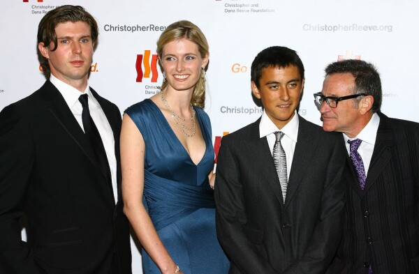 Robin Williams y sus hijos Cody y Zelda