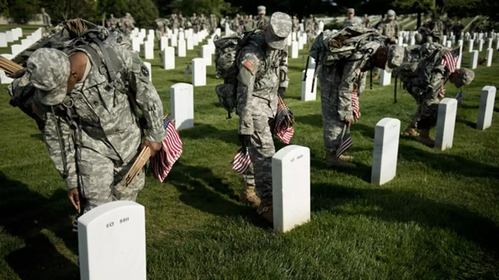 VETERANOS, MEMORIAL DAY