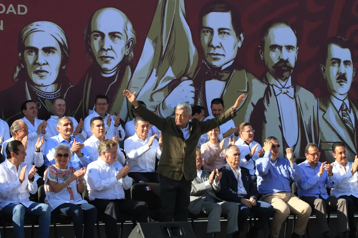 Ciudadanos responden a la convocatoria presidencial en Tijuana