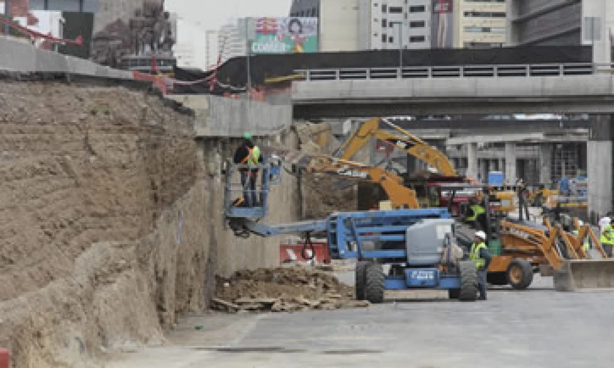 Tras la operación OHL mantiene el control en la filial del 56.14%. (Foto: Cuartoscuro )