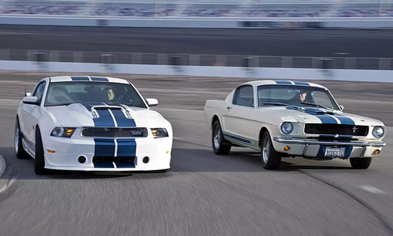 El nuevo GT350 Shelby contará con un motor de 8 cilindros con 500 caballos de fuerza.