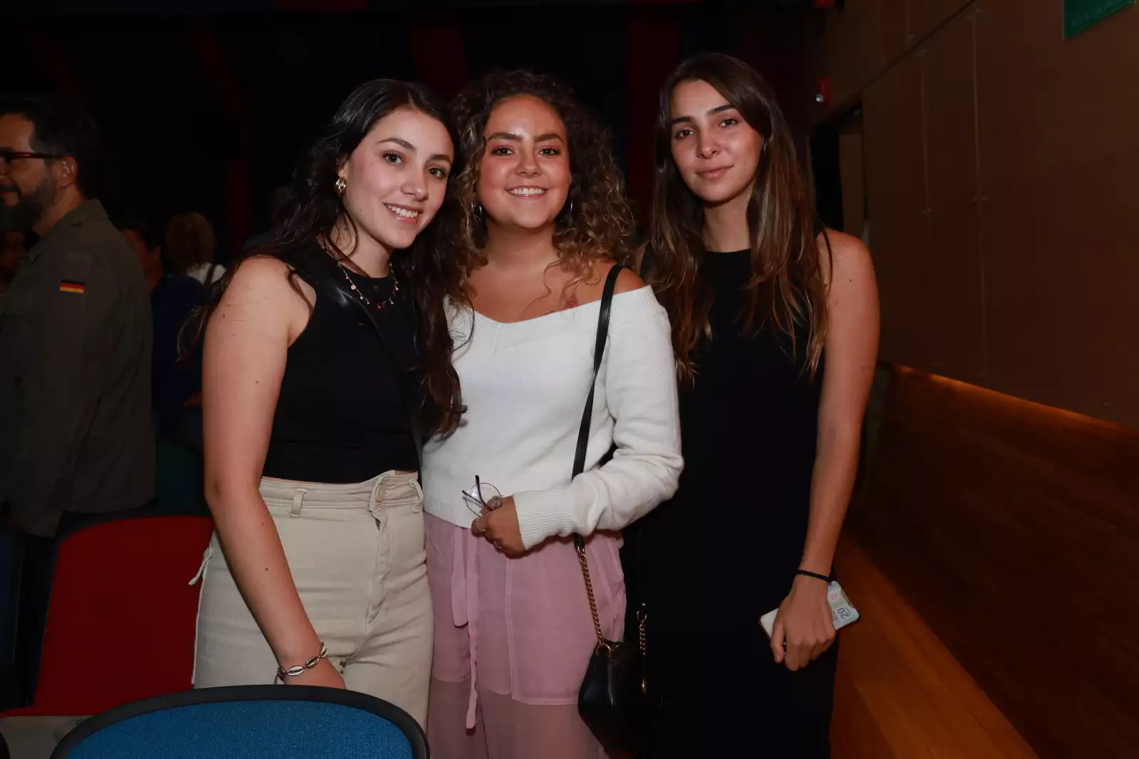 Alexa Violante, Estefanía Perkins y Paulina Álvarez 