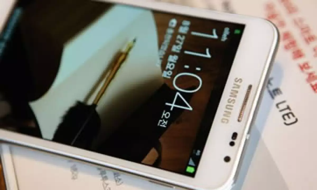 Samsung fue multada con 1,000 mdd luego de que un jurado decidiera que copió características fundamentales del iPhone. (Foto: Reuters)