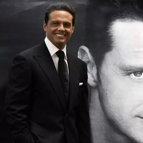 Luis Miguel se presenta este miércoles en el WaMu Theatre de Seattle, con lo que da inicia a su gira Cómplices con la que recorrerá 40 ciudades del mundo.