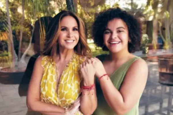Lucero y Lucerito Mijares