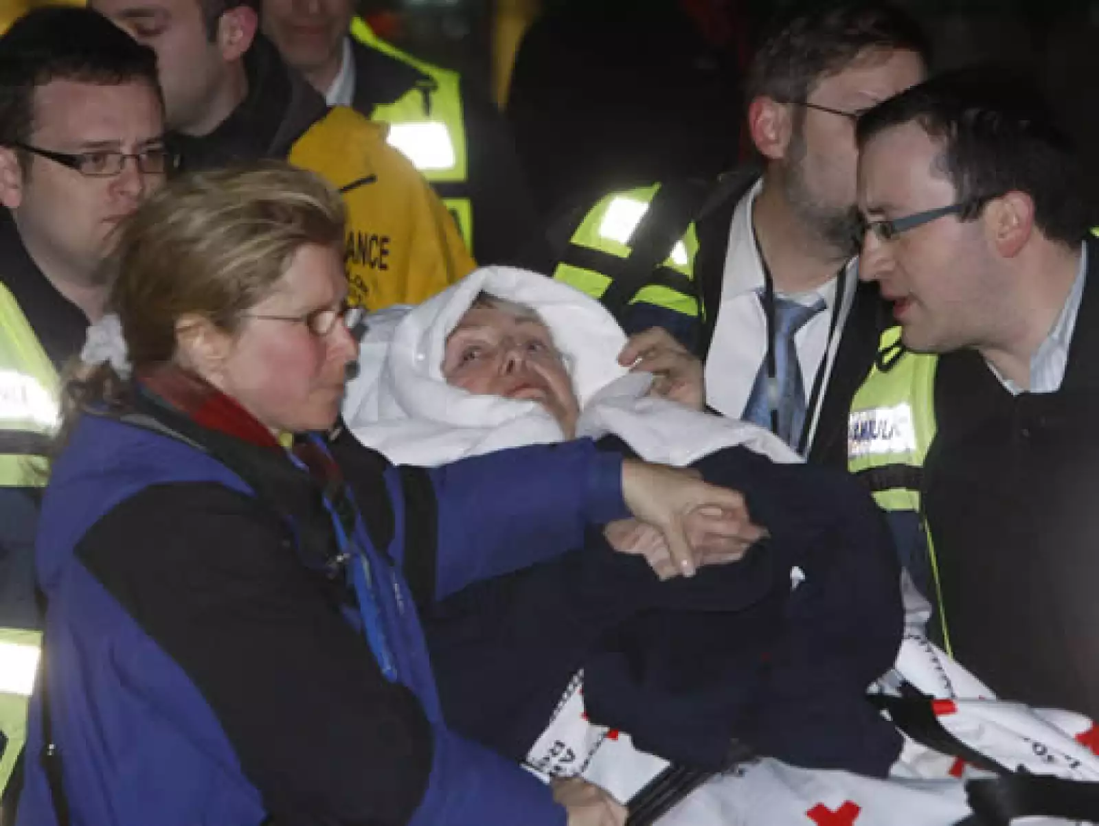 Como un milagro, calificó el gobernador de Nueva York, David Paterson, la hazaña del piloto, a quien consideró como un héroe.