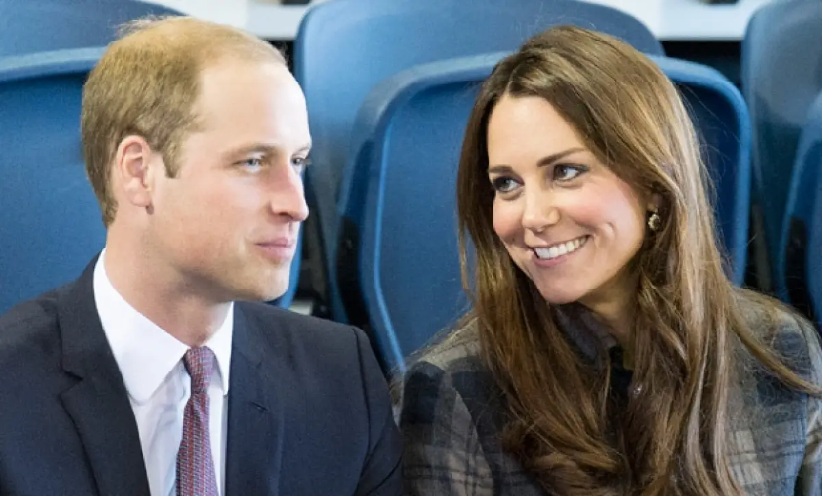De acuerdo con el diario El Mundo, fuentes cercanas al Palacio de St. James revelaron que la pareja estuvo de acuerdo en no enterarse si tendrán niño o niña hasta su nacimiento.