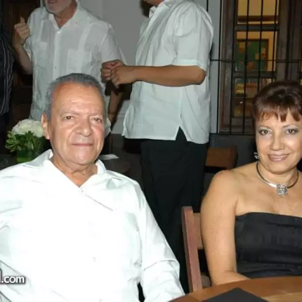 Miguel Cervantes,Martha de Radillo