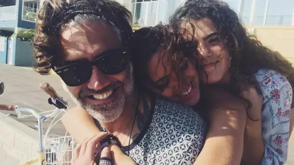 Alejandro Fernández y sus gemelas América y Camila