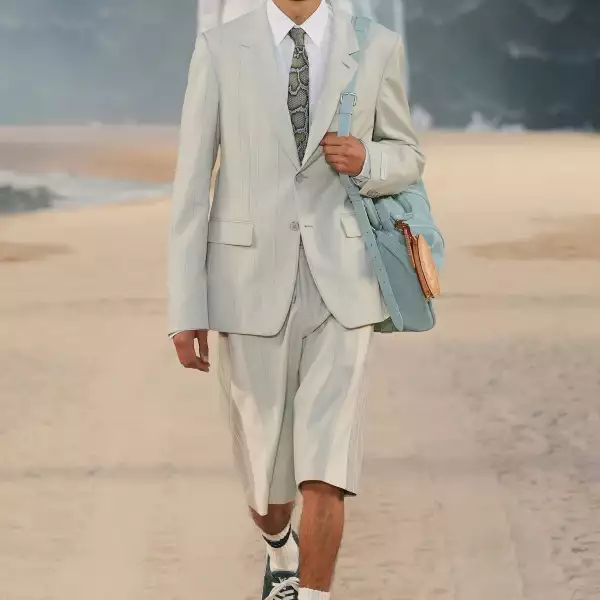 Vuitton m S27 052.jpg