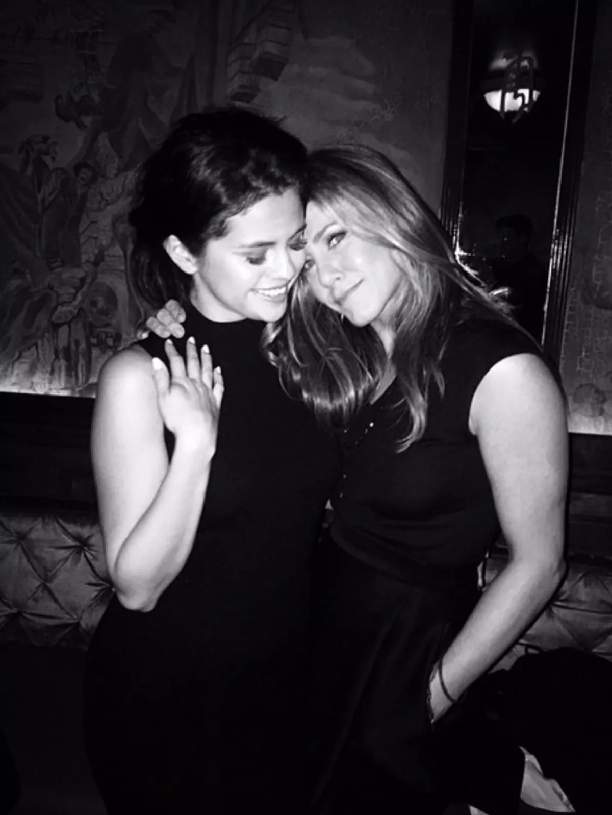 Selena Gomez y Jennifer Aniston