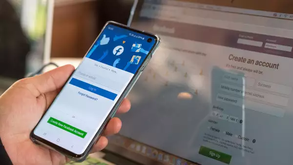 Facebook eliminará grupos que difundan información falsa sobre la vacuna anticovid. (iStock).