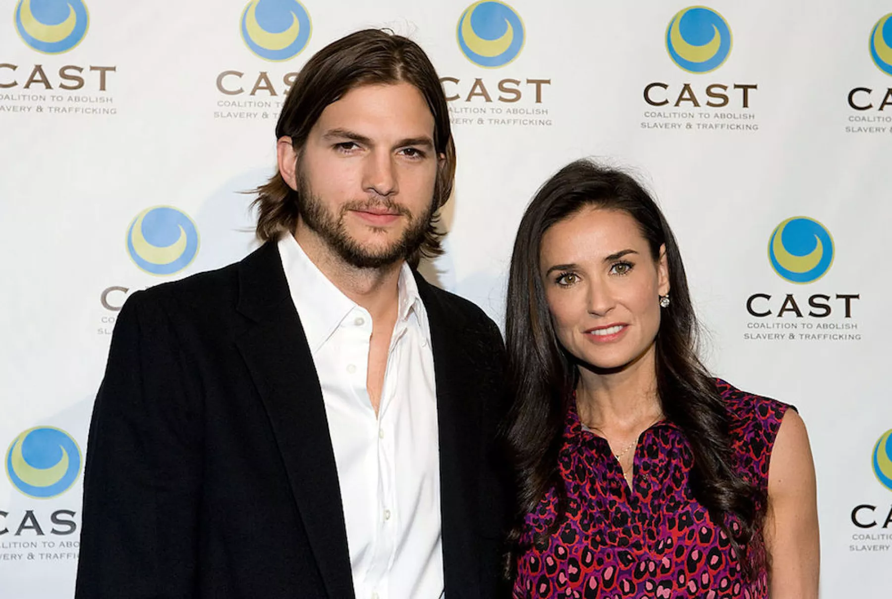 Ashton Kutcher Rompe El Silencio Y Revela Como Es Su Relacion Con Demi Moore
