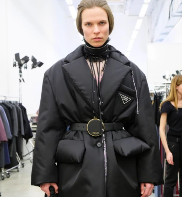 prada-subasta.jpg