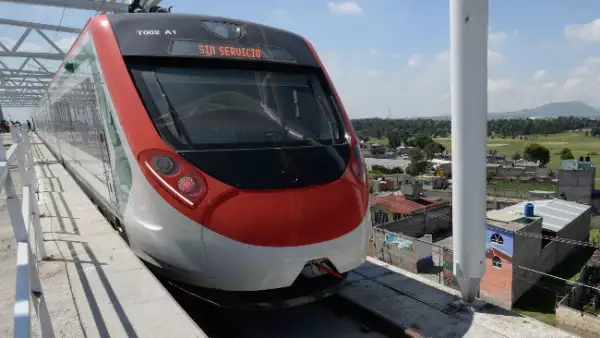Tren Interurbano M�xico-Toluca 3