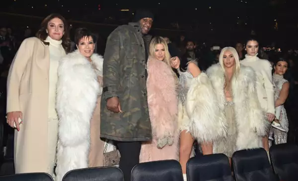 Lamar reapareció la tarde de ayer en la presentación de la colección Yeeze Season 3 de Kanye West, durante New York Fashion Week.
