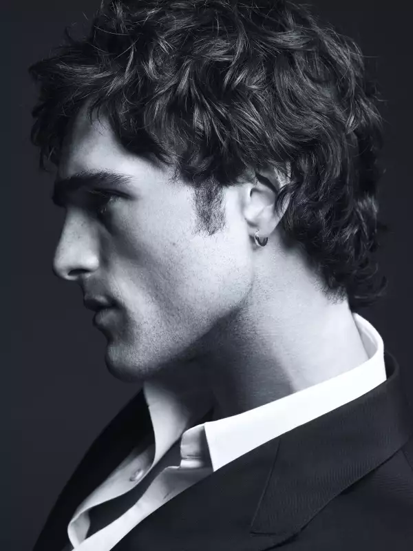 jacob-elordi-bleu-chanel
