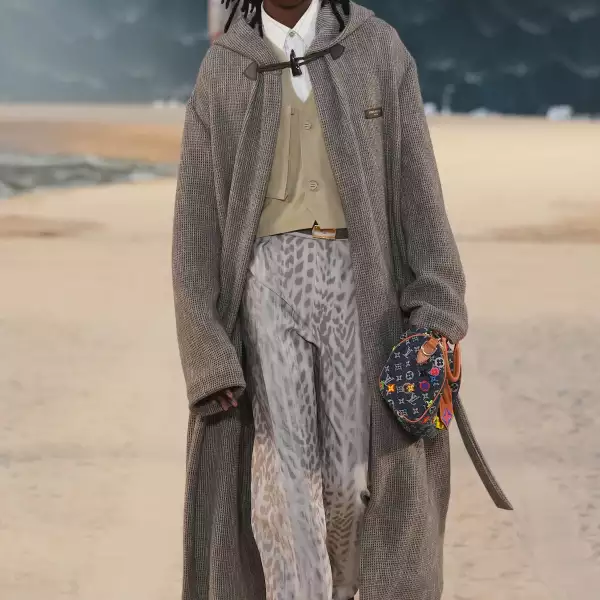Vuitton m S27 040.jpg