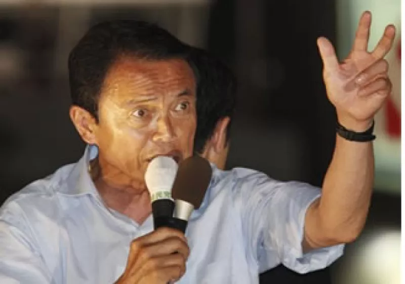 El primer ministro japonés, Taro Aso, dejará la presidencia del Partido Liberal Demócrata después del resultado de la elección. (Foto: AP)