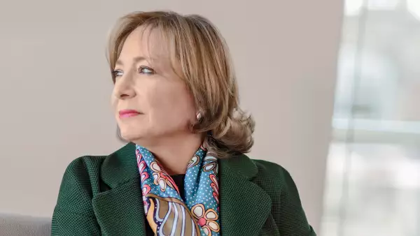 Paula Santilli.