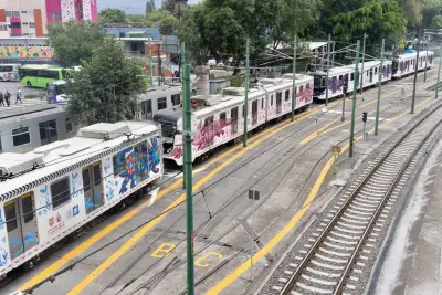 Unidades renovadas del Tren Ligero lucen rotuladas con la imagen del ajolote, figura que la Ciudad de México ha adoptado para promocionar la identidad nacional entre los visitantes de la Copa del Mundo 2026.