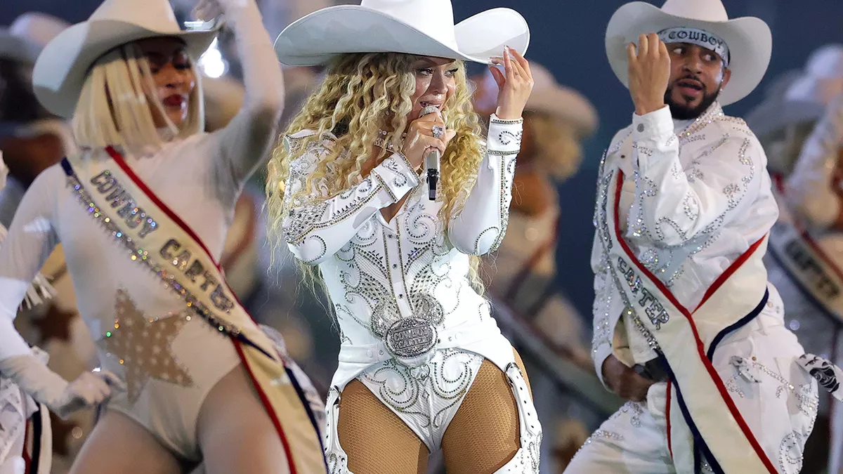 Beyoncé lleva Cowboy Carter al estadio de los Houston Texans esta Navidad