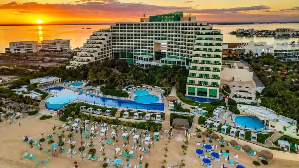 Mientras Emilio Azcárraga construía Televisa, su primo hermano apostó por otro negocio millonario 