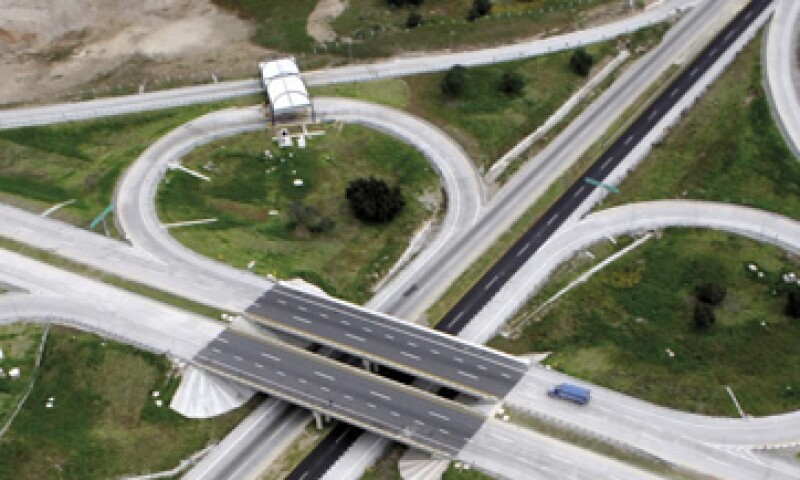 Se estima que en los siguientes dos años se concesionarán proyectos de construcción civil e industrial con valor de 25,000 mdd. (Foto: Cortesía Presidencia de la República)