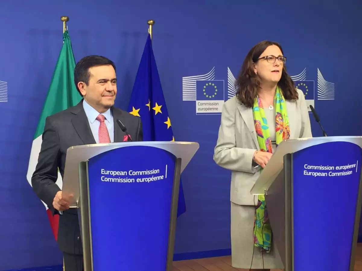 En abril pasado, Malmström y Guajardo mantuvieron una reunión, donde la política sueca dijo que esperaba muy pronto iniciar las conversaciones para actualizar el acuerdo.