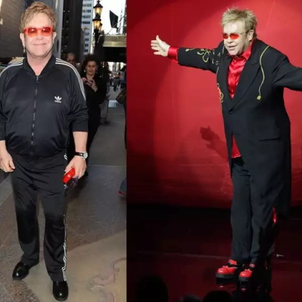 Elton John es un espectáculo al vestir, desde no iportarle combinar ropa deportiva con zapatos de calle hasta sus coloridos trajes. Su colección de coloridos lentes es enorme.