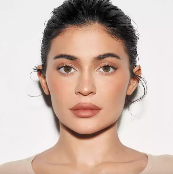 maquillaje Kylie 