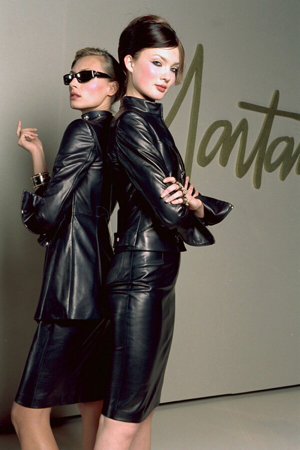 CLAUDE MONTANA FASHION SPRING/SUMMER 2001 SHOW, PARIS , FRANCE