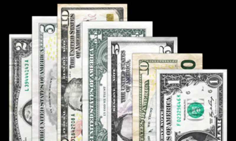 El tipo de cambio para solventar obligaciones en moneda extranjera pagaderas en el país es de 13.2737 pesos. (Foto: Getty Images)