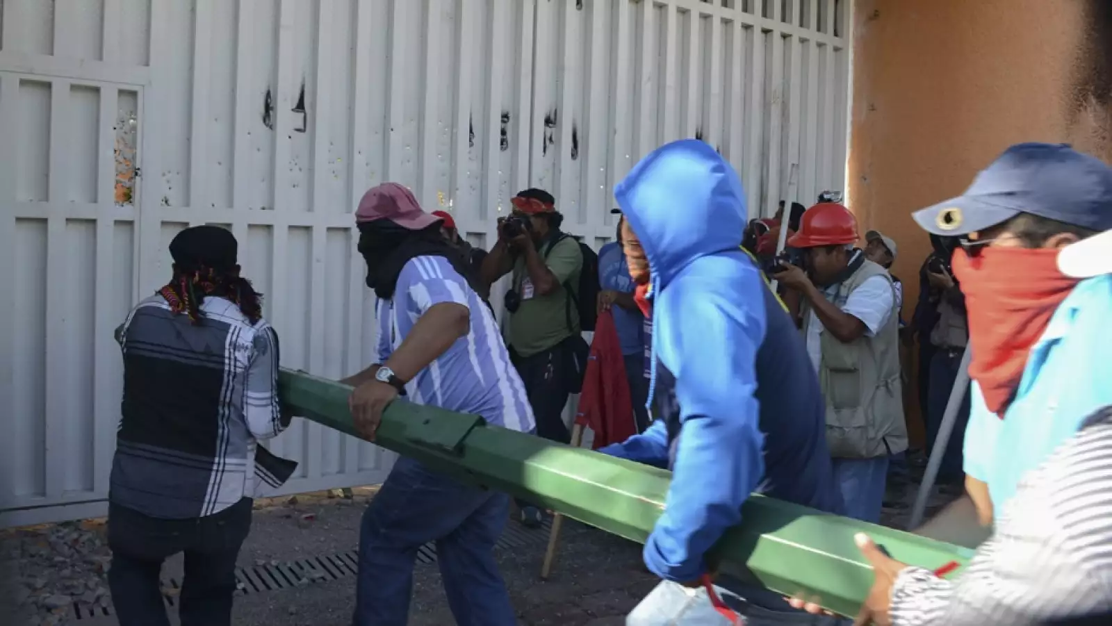 CETEG protestas Casa Guerrero