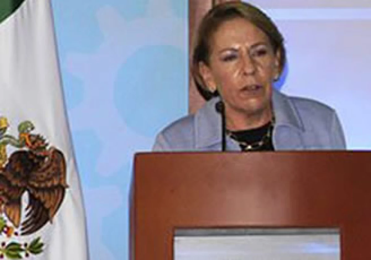 La titular de Energía, Georgina Kessel, dijo que el proyecto de la española Renovalia, que abastecerá a Bimbo, favorece las metas de energías limpias. (Foto: Notimex)