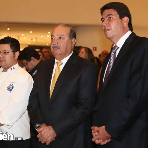 Carlos Slim,Arturo Elías Ayub